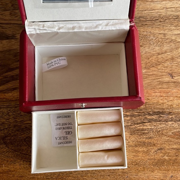 ❤️Jewelry Case 5” tall - Picture 7 of 7